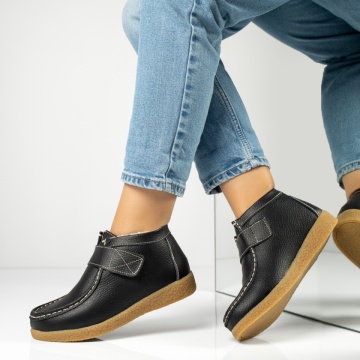 Ghete dama scurte cu scai negre din Piele naturala MOD06605, 1, modlet.ro