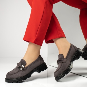 Pantofi casual dama cu accesoriu decorativ gri suede IRIS22, 1, modlet.ro