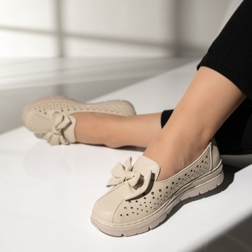 Pantofi casual cu platforma, Pantofi casual dama cu fundita si perforatii bej MOD14330, modlet.ro