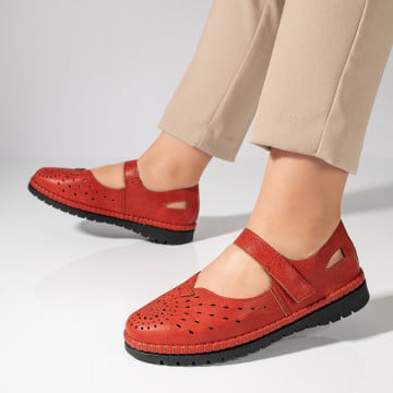Pantofi casual dama cu talpa joasa si perforatii visinii ANA57