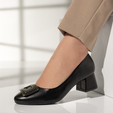 Pantofi dama cu toc si accesoriu decorativ negri MOD12981, 1, modlet.ro