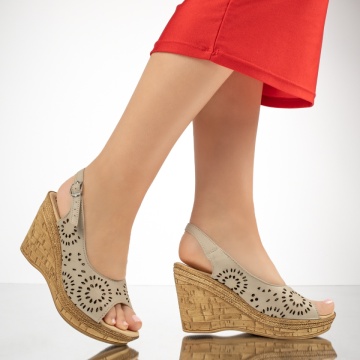 Sandale dama cu platforma si perforatii bej inchis din Piele naturala MOD13417, 3, modlet.ro