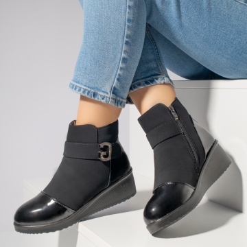 Ghete dama cu platforma cu varf lucios negre MOD12231, 2, modlet.ro