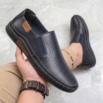 Pantofi casual barbati cu perforatii albastru inchis din Piele naturala MOD13644