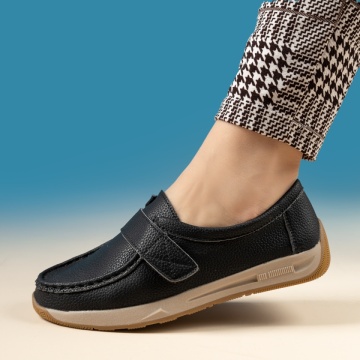 Reduceri pantofi casual dama, Pantofi casual cu talpa joasa si inchidere cu scai negri GINA9, modlet.ro
