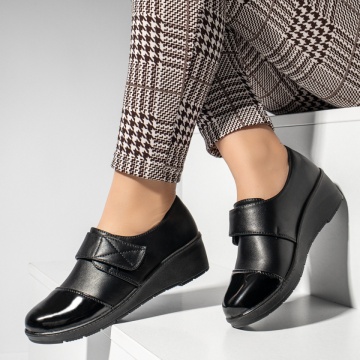 Pantofi casual cu platforma, Pantofi casual dama cu platforma si varf lucios negri MOD14223, modlet.ro