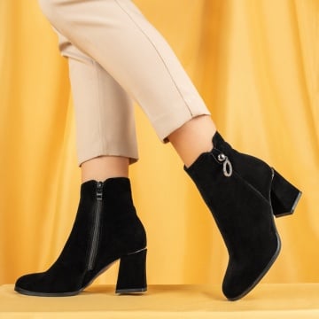Botine dama cu toc negru suede MOD07135