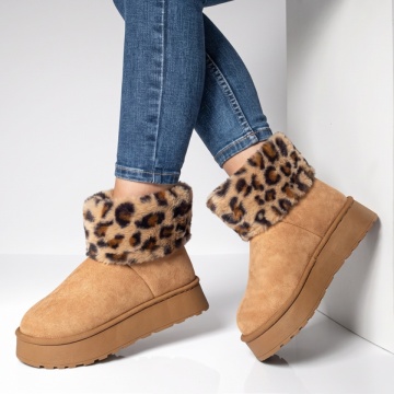 Cizme dama cu talpa groasa tip oog bej suede NINA13