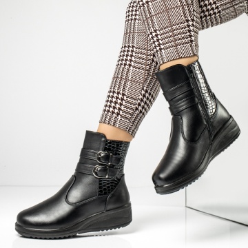 Ghete cu platforma, Ghete dama cu platforma si imprimeu negre MOD14153, modlet.ro