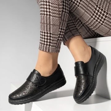 Pantofi dama, Pantofi casual dama cu perforatii negri LILI6, modlet.ro