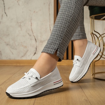 Pantofi casual dama cu siret elastic si perforatii albi MOD13112, 4, modlet.ro