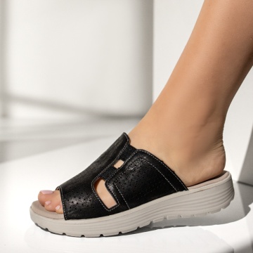 CUPON, Papuci casual dama cu talpa joasa si perforatii negri EVA42, modlet.ro