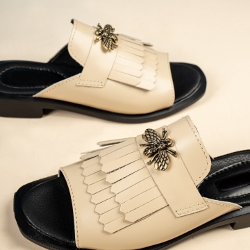 Papuci dama cu accesoriu metalic bej din Piele naturala MOD13412, 4, modlet.ro