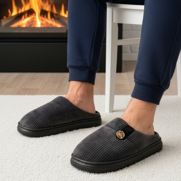 Papuci si slapi barbati, Papuci de casa barbati cu talpa joasa negri MOD14122, modlet.ro