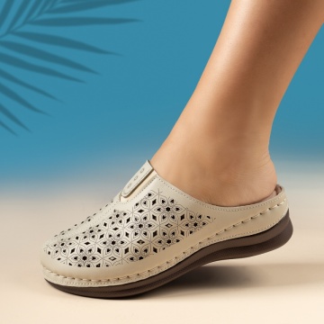 Saboti dama cu platforma si perforatii bej MOD14257