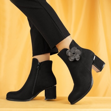 Botine dama cu toc gros si accesoriu decorativ negru suede FLORINA5, 3, modlet.ro