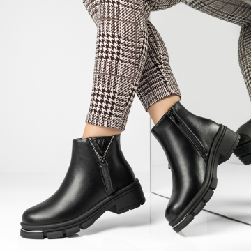 Ghete imblanite, Ghete dama cu fermoar negre MOD14168, modlet.ro