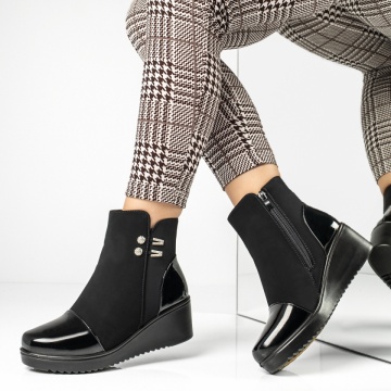 Ghete dama cu platforma negru suede GINA14