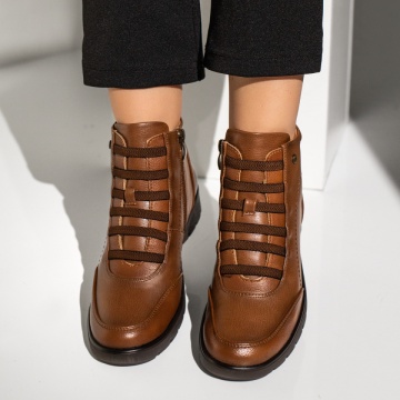 Ghete dama cu siret elastic si fermoar maro MOD14084