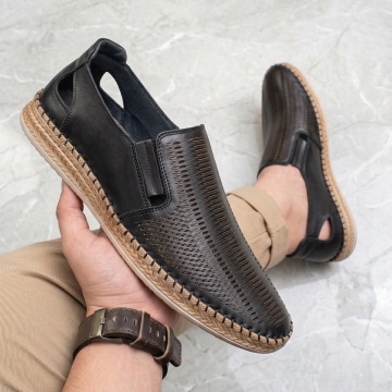 Pantofi barbati, Pantofi casual barbati cu perforatii negri din Piele naturala MOD13645, modlet.ro