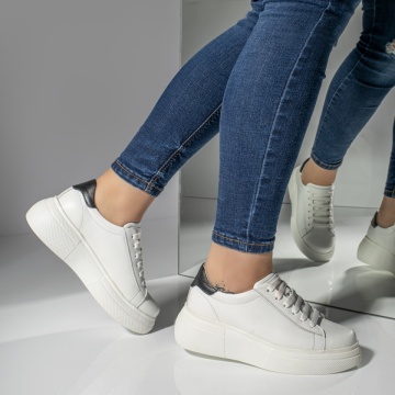 Pantofi casual dama albi cu siret din Piele naturala MOD10110