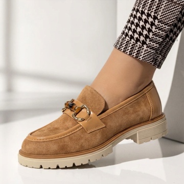 Pantofi casual dama cu accesoriu decorativ maro suede LILI20, 2, modlet.ro