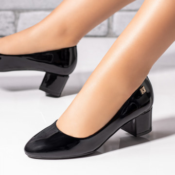 Pantofi dama cu toc negri cu aspect lucios MOD06430, 3, modlet.ro