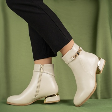 Ghete Dama, Ghete dama cu toc si accesoriu decorativ bej MOD06996, modlet.ro