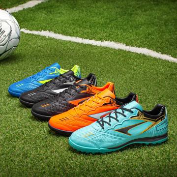 Ghete fotbal barbati pentru gazon sintetic negre cu alb MOD09839, 2, modlet.ro