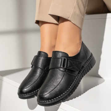 Reduceri pantofi casual dama, Pantofi casual cu talpa joasa si inchidere cu scai negri DORA23, modlet.ro