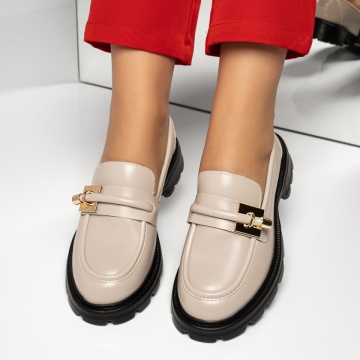 Incaltaminte dama, Pantofi casual dama cu accesoriu decorativ bej IRIS22, modlet.ro