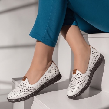Pantofi casual dama cu perforatii albi din Piele naturala SARA9, 2, modlet.ro