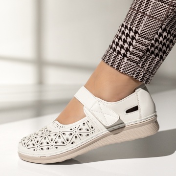 Pantofi dama, Pantofi casual dama cu perforatii albi MOD14340, modlet.ro