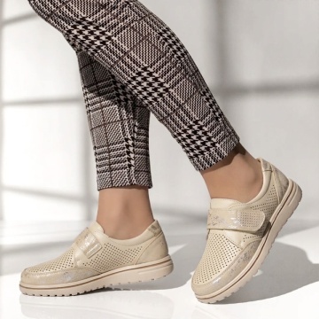 Pantofi casual dama cu talpa joasa si inchidere cu scai bej LILI7