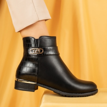 Ghete dama cu fermoar si talpa groasa negre MOD14117