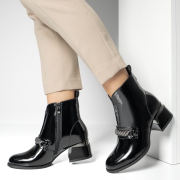 Ghete cu Toc, Ghete dama cu toc gros si aspect lucios negre MOD14139, modlet.ro