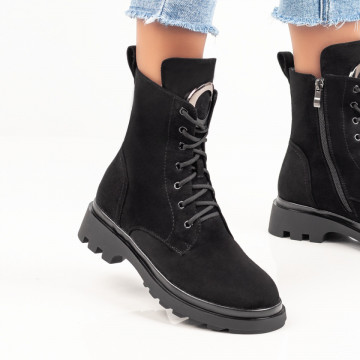 Ghete dama negre suede cu fermoar si accesoriu metalic MOD07019, 1, modlet.ro