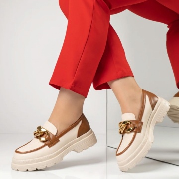 Reduceri pantofi casual dama, Pantofi casual dama cu lant decorativ bej cu maro MOD03093, modlet.ro