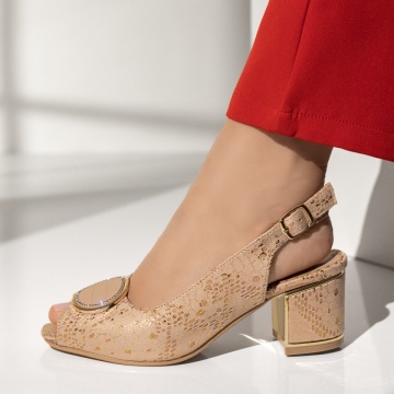 Pantofi cu toc, Pantofi dama cu toc gros si accesoriu decorativ bej MOD14239, modlet.ro