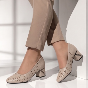 Pantofi cu toc, Pantofi dama cu toc gros si perforatii gri deschis INA25, modlet.ro