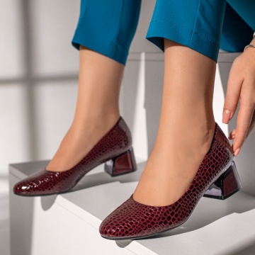Pantofi dama cu toc si imprimeu visinii cu aspect lucios MOD12132, 2, modlet.ro