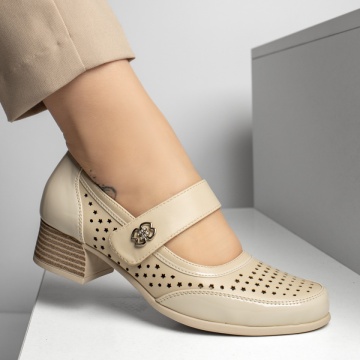Pantofi dama cu toc si inchidere cu scai bej ZEF13255, 3, zeforia.ro