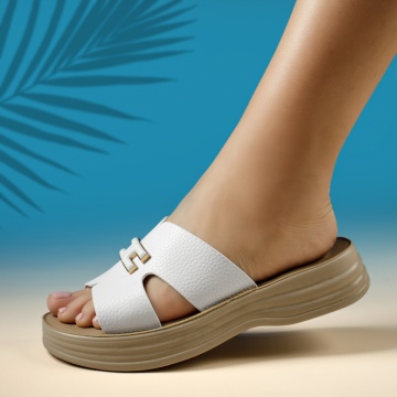 Papuci casual dama cu talpa groasa si accesoriu metalic albi MIA13, 2, modlet.ro