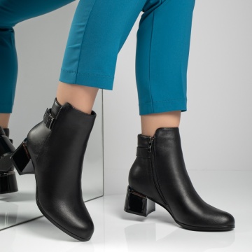 Botine dama cu toc si accesoriu metalic negre MOD12597, 3, modlet.ro