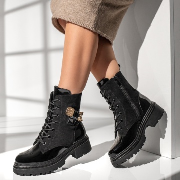Ghete dama cu accesoriu decorativ si varf lucios negru suede MOD12789, 3, modlet.ro