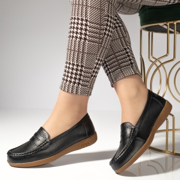 Mocasini dama cu perforatii negri din Piele naturala MOD08257, 2, modlet.ro