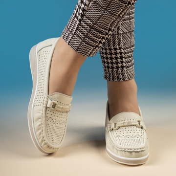 Pantofi casual dama cu perforatii bej MOD14236