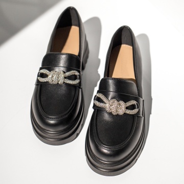 Pantofi casual dama negri cu accesoriu metalic MOD13211, 3, modlet.ro