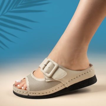 Papuci casual dama, Papuci casual dama cu platforma si catarama bej MOD14287, modlet.ro